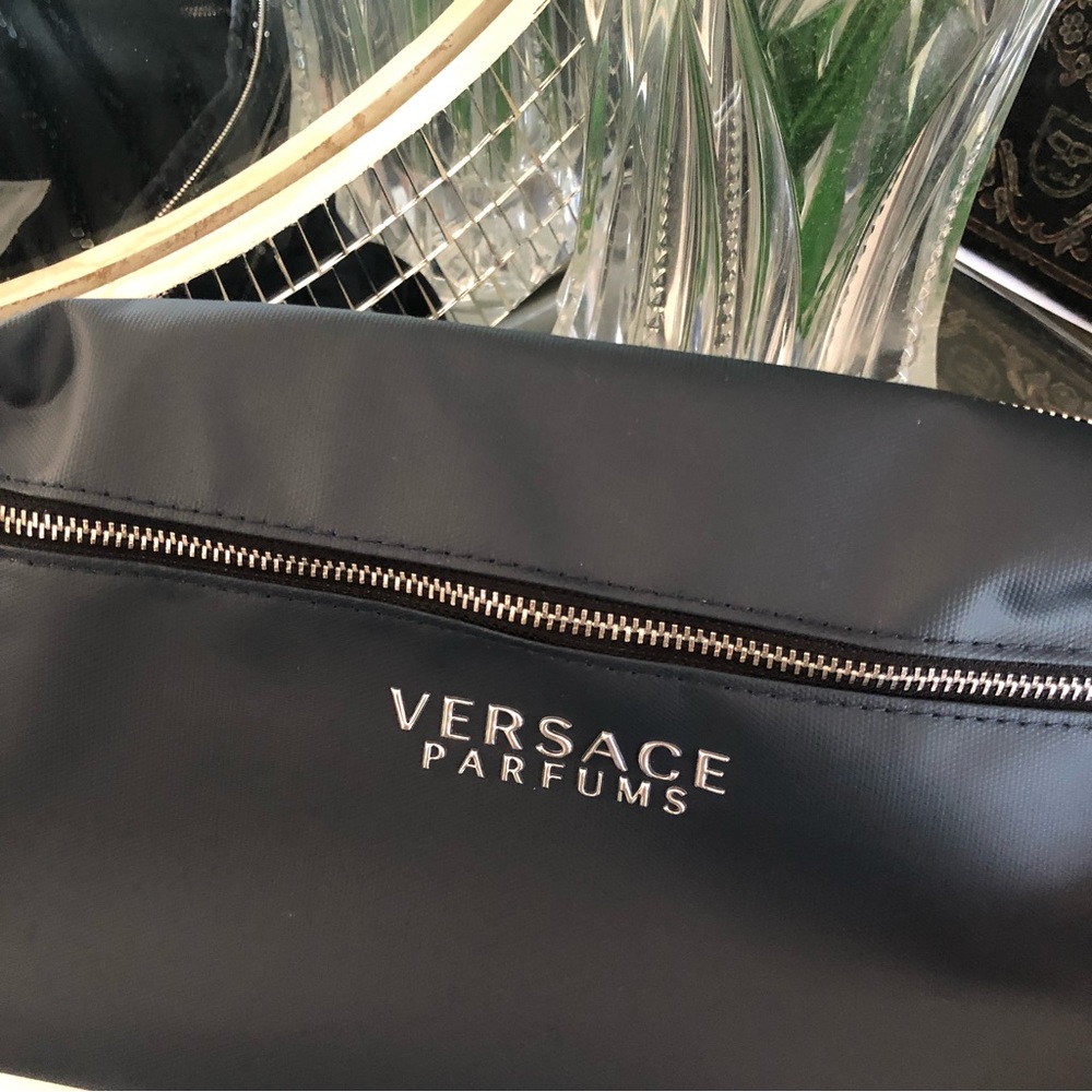 - Versace - Picture 6 of 13